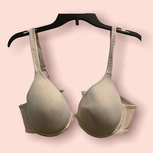 Vanity fair white underwire bra